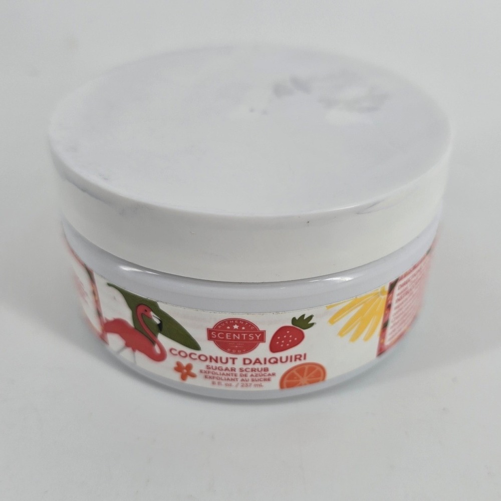 Scentsy Coconut Daiquiri Body Sugar Scrub 8 fl oz White Tropical Exfoliator